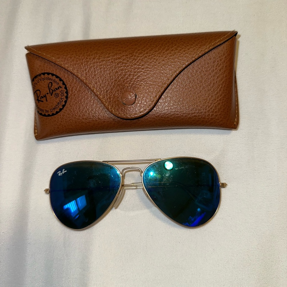 RAY-BAN AVIATOR GLASSES